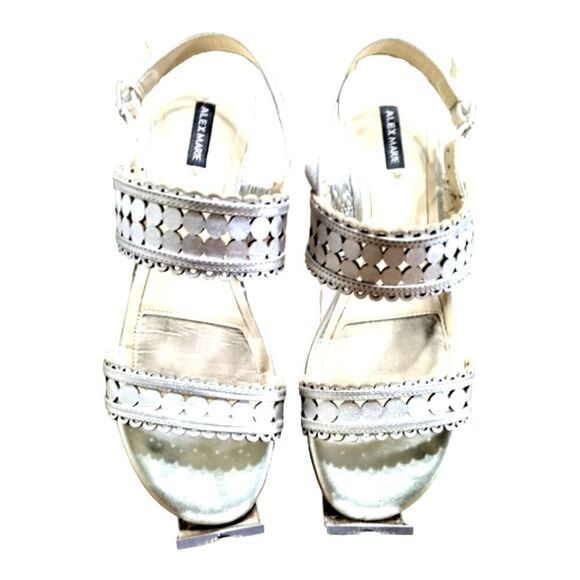SANDALS by ALEX MARIE SILVER Strappy WEDGE Woven METALLIC SILVER SIZE 7 - Picture 9 of 13